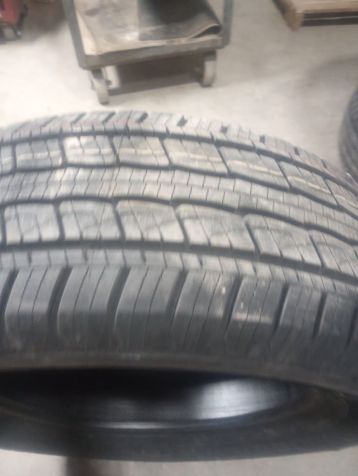 275/60 R20 115S Tire General Grabber 12/32 Tread Depth 3186766