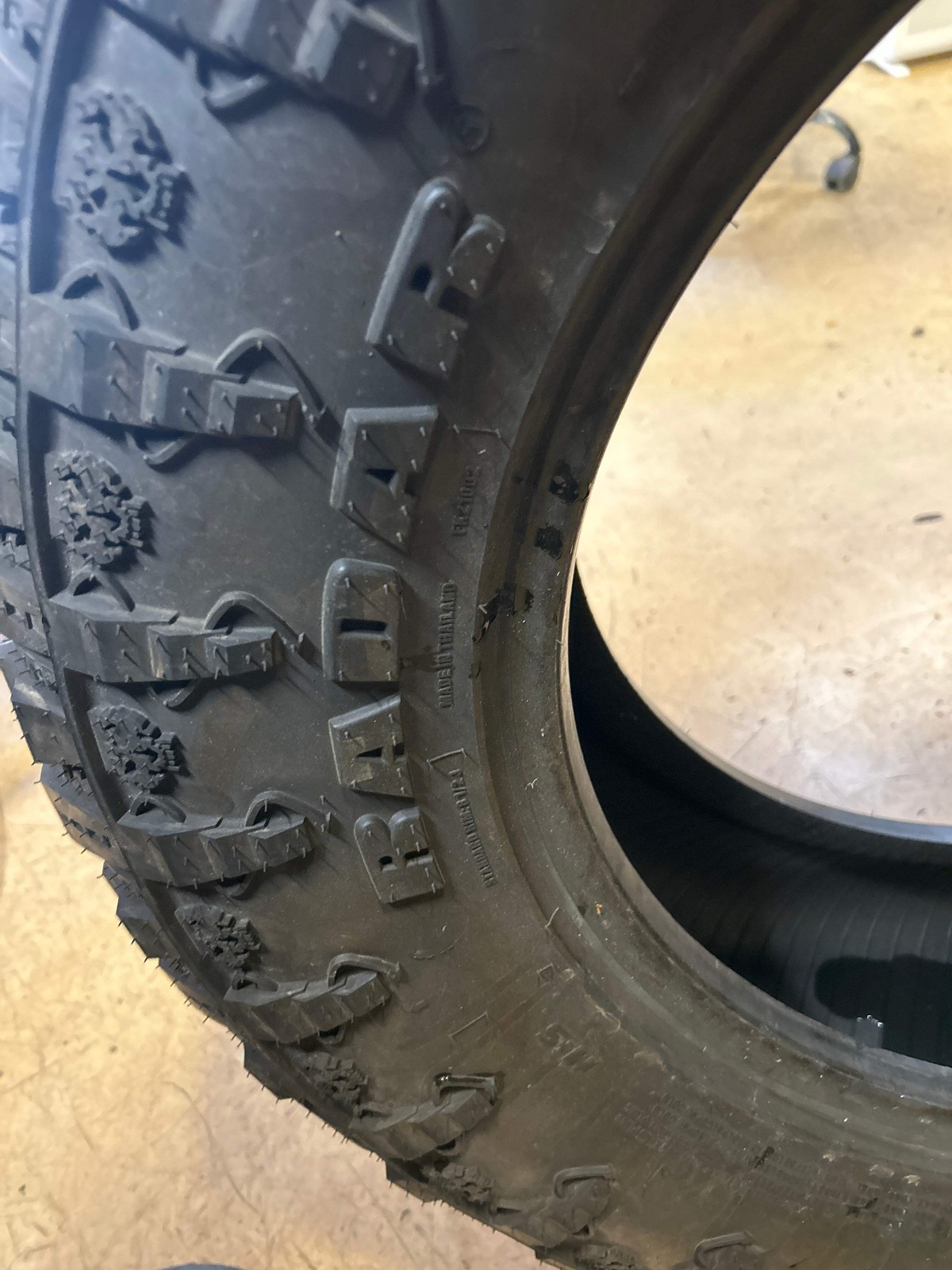 2 RADAR RENAGADE R/T BSW LT 295 65 20 129/126Q 10PLY RUGGED TIRE RASYTH0124