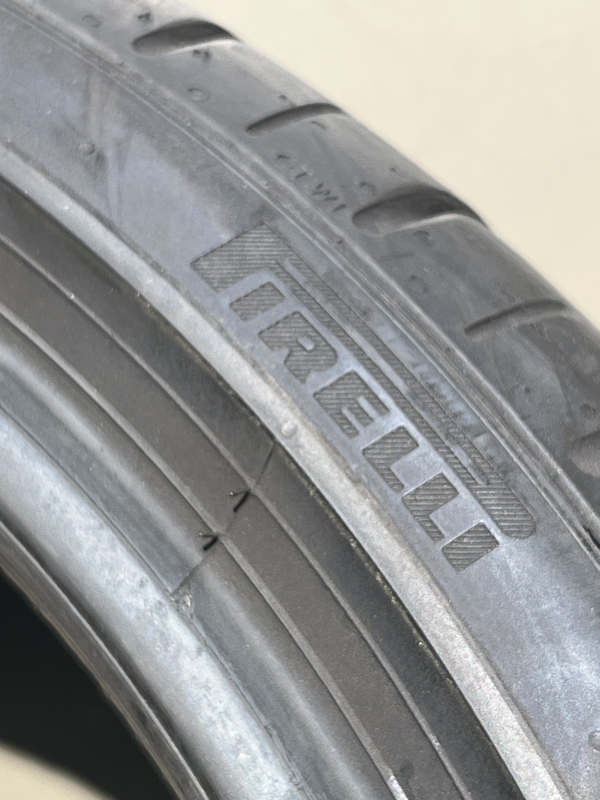 1 Pirelli P Zero PZ4 Run Flat ★ BMW 205/40R18 86W DOT.0124 5.75/32 NO Patch