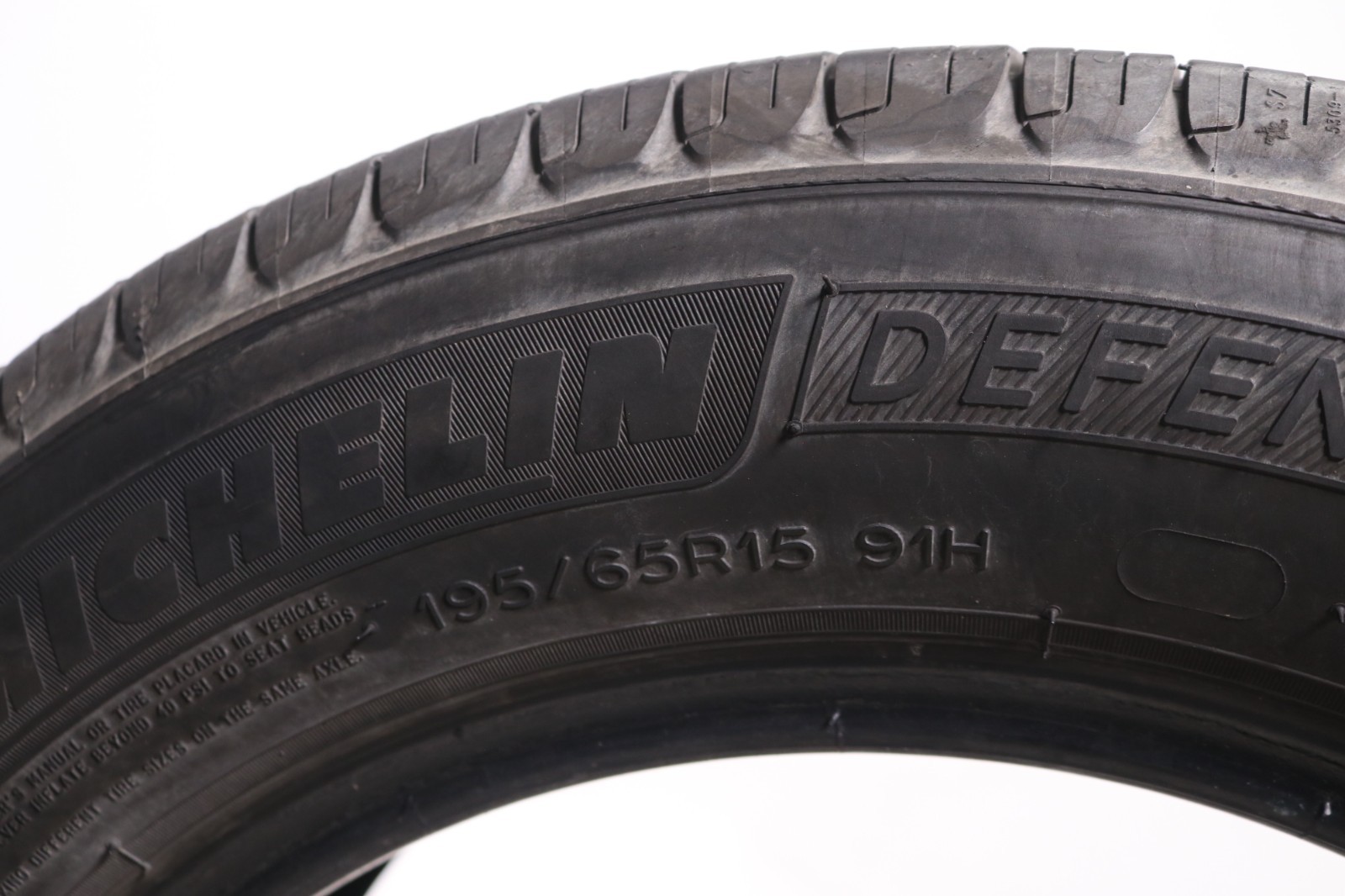 Set of 4 Used 195/65R15 Michelin Defender T+H – 91H – 7-8/32