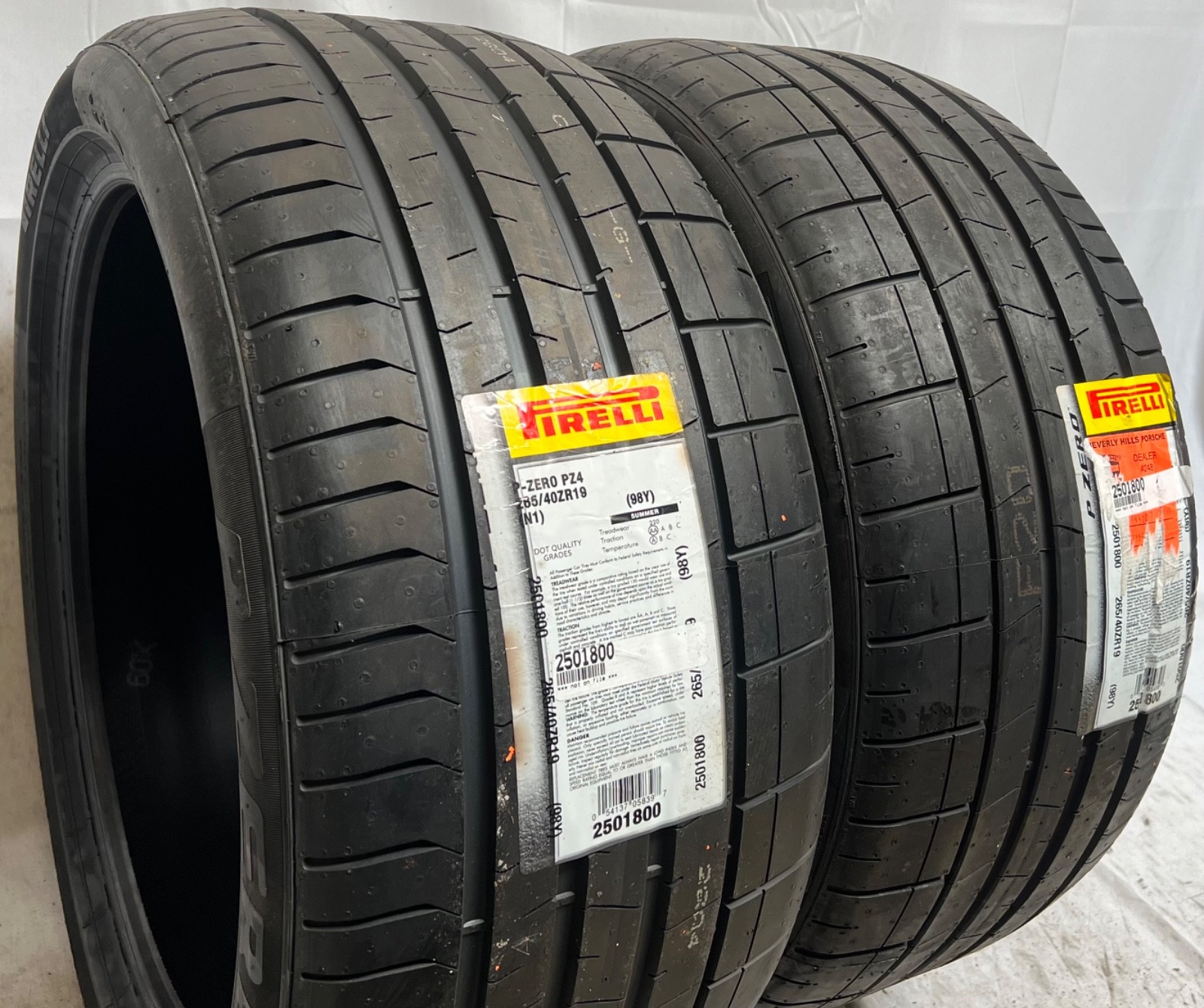 2 – NEW 265/40ZR19 (98Y) Pirelli P Zero PZ4 (N1) Porsche OEM – 3061