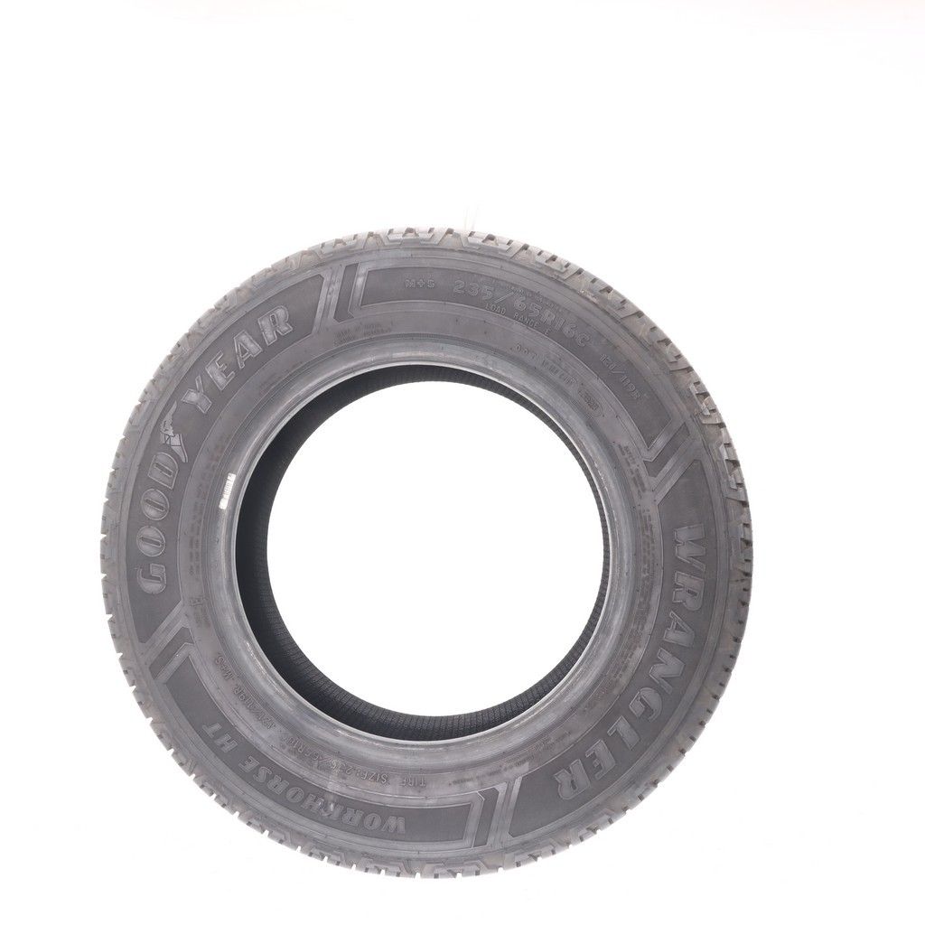 Used 235/65R16C Goodyear Wrangler Workhorse HT 121/119R – 11/32