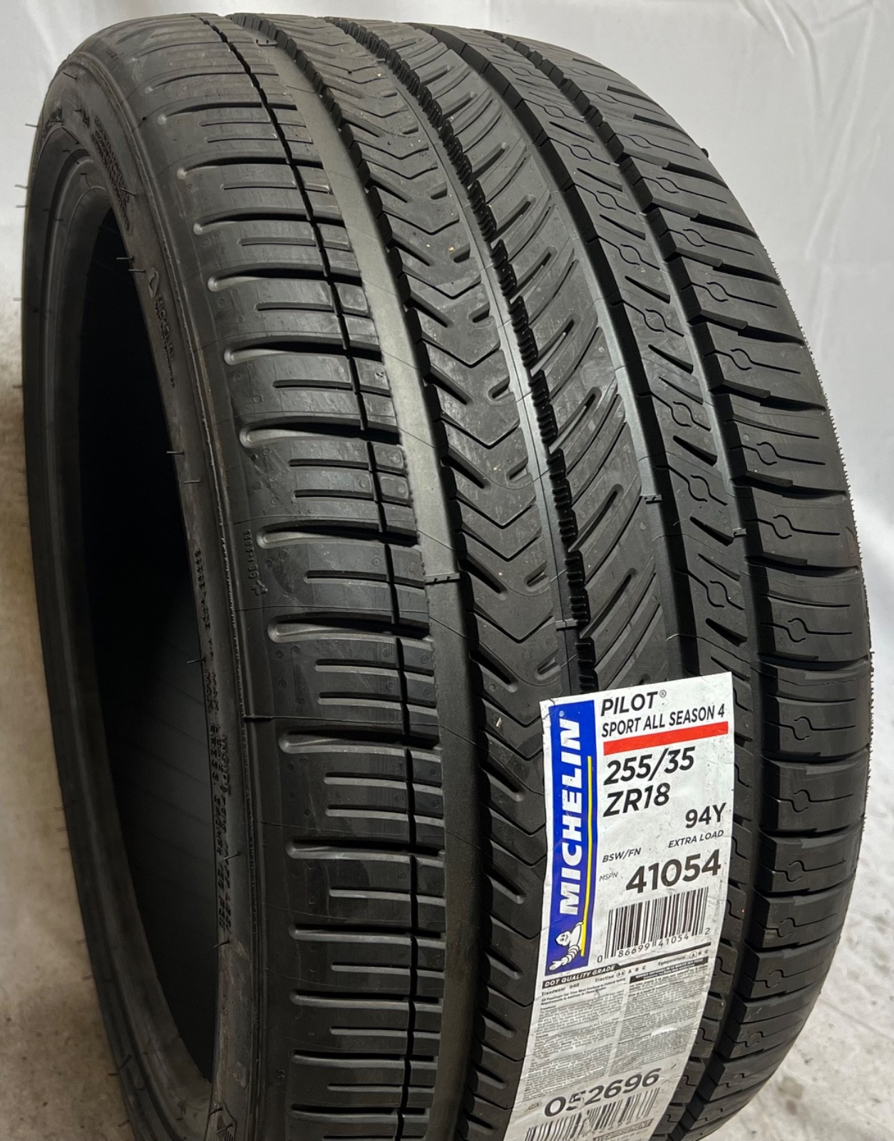 1 – NEW 255/35ZR18 XL (94Y) Michelin Pilot Sport All Season 4 – 7084