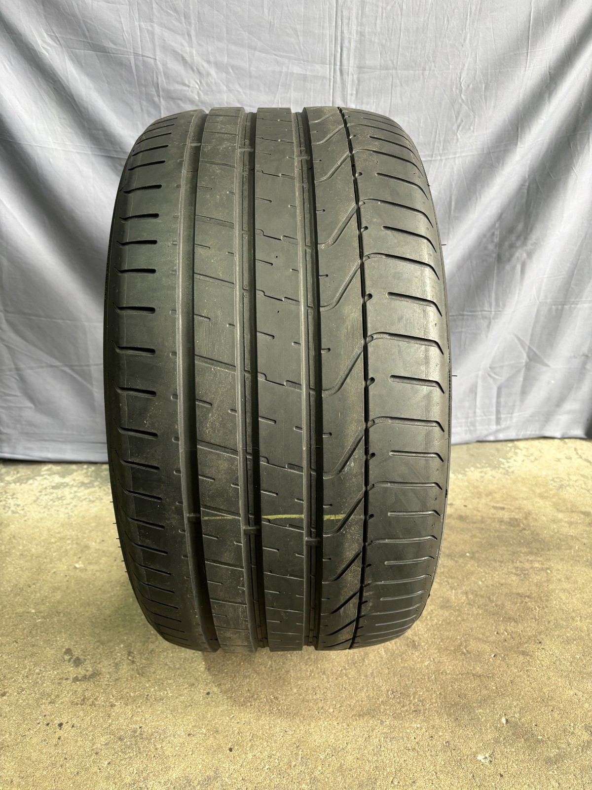 295/35ZR20 1(One) Pirelli P Zero N1 105Y – 8/32″ 2953520 High Tread