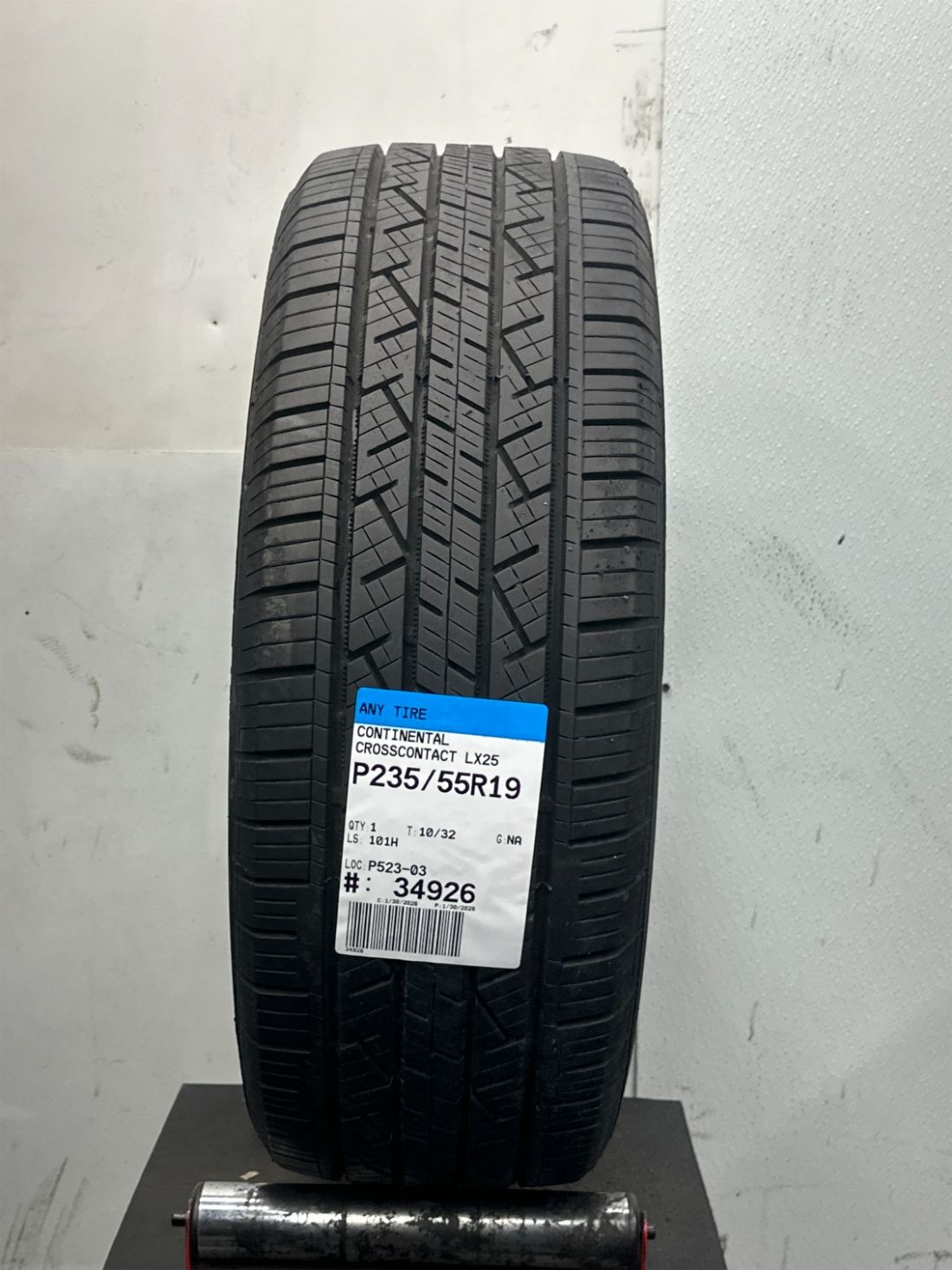 1 Used P235/55R19 Continental CrossContact LX25 101 H – 10/32