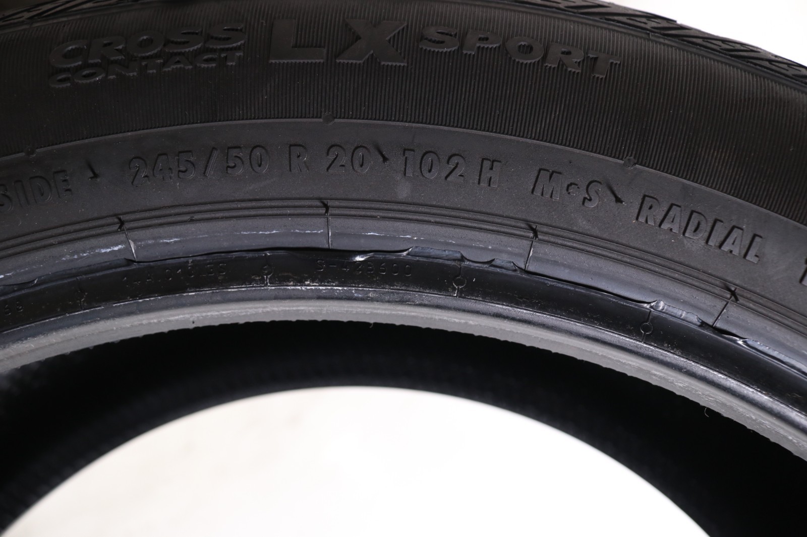 Used 245/50R20 Continental CrossContact LX Sport – 102H – 9.5/32