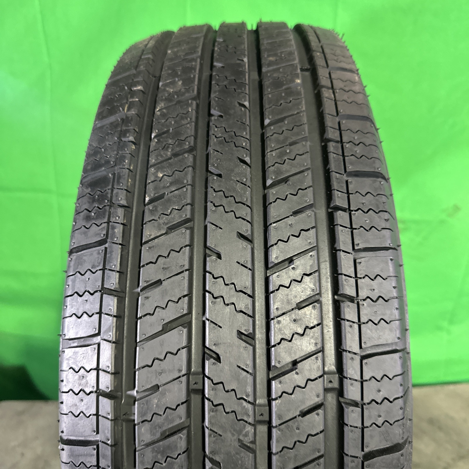 Single,Used-265/70R16 Travelstar Ecopath H/T 112T 9/32 DOT 2121
