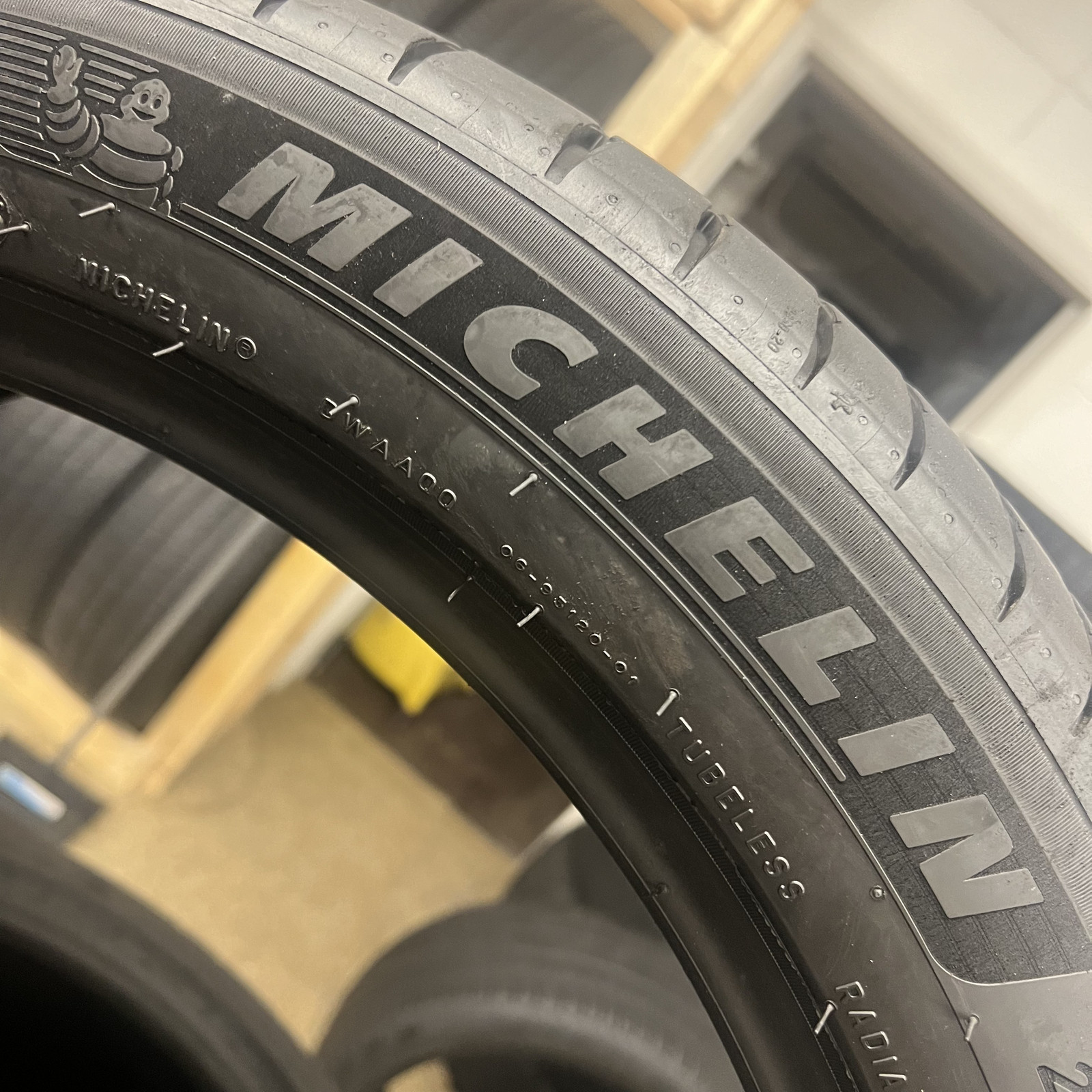 HIGH TREAD TIRES 1 Michelin Pilot Sport 4 245/45/20 245/45R20 103Y No Patch