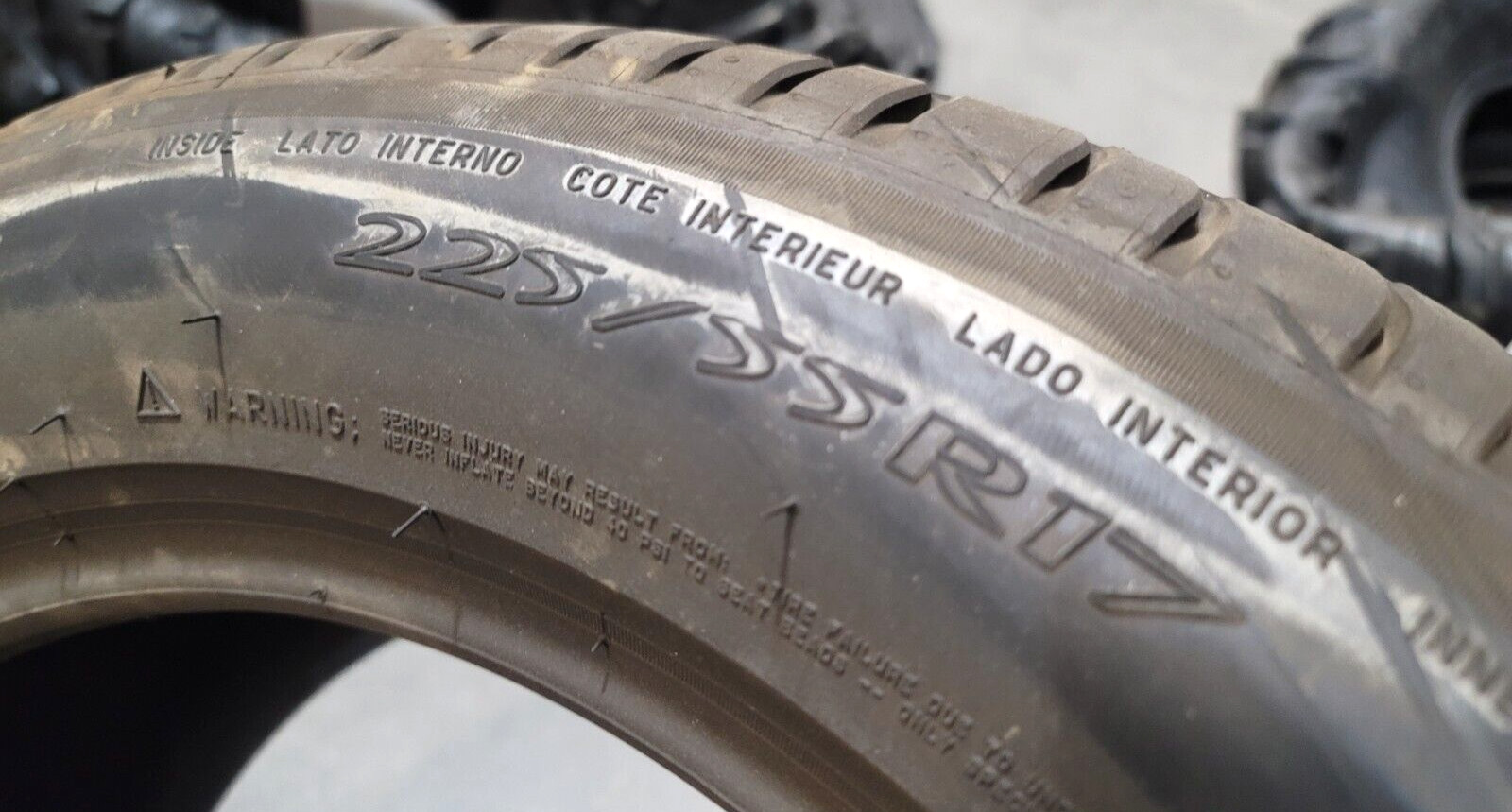 MICHELIN Primacy 3 225/55R17 97Y ZP High Performance Radial Tire DOT Date 3217