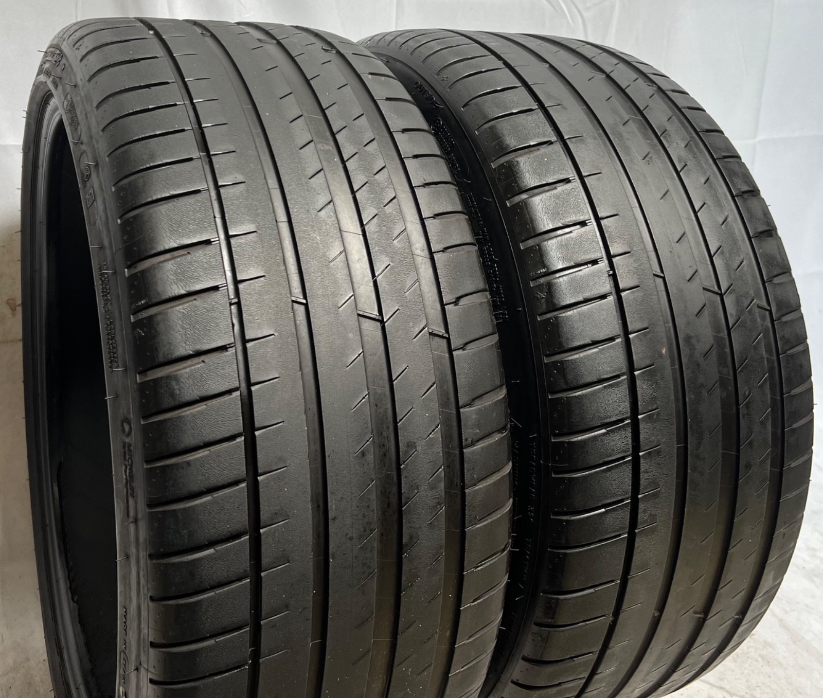 2 – NO REPAIRS 255/35R20 XL (97Y) Michelin Pilot Sport 4 (*) BMW OEM – 5136