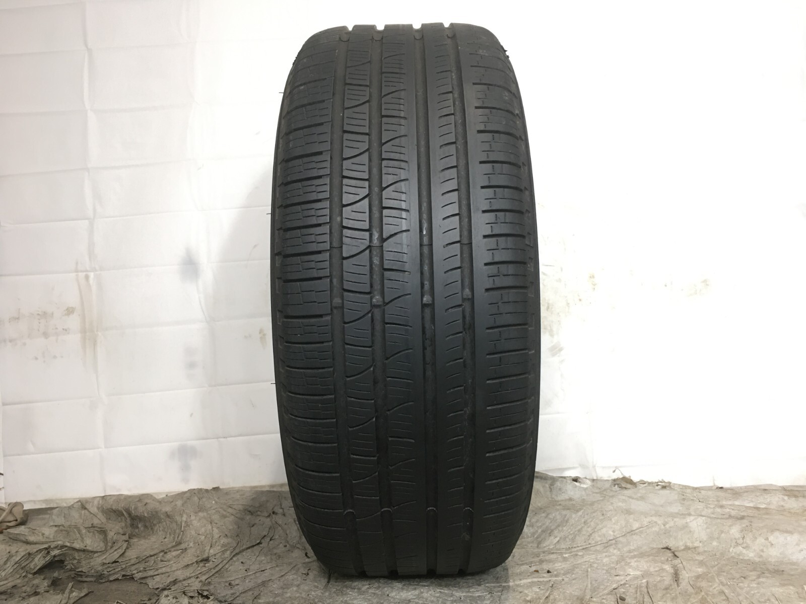 [1] Pirelli Scorpion Verde A/S Run Flat P255/55R19 255 55 19 Tire 6.5-8.0/32
