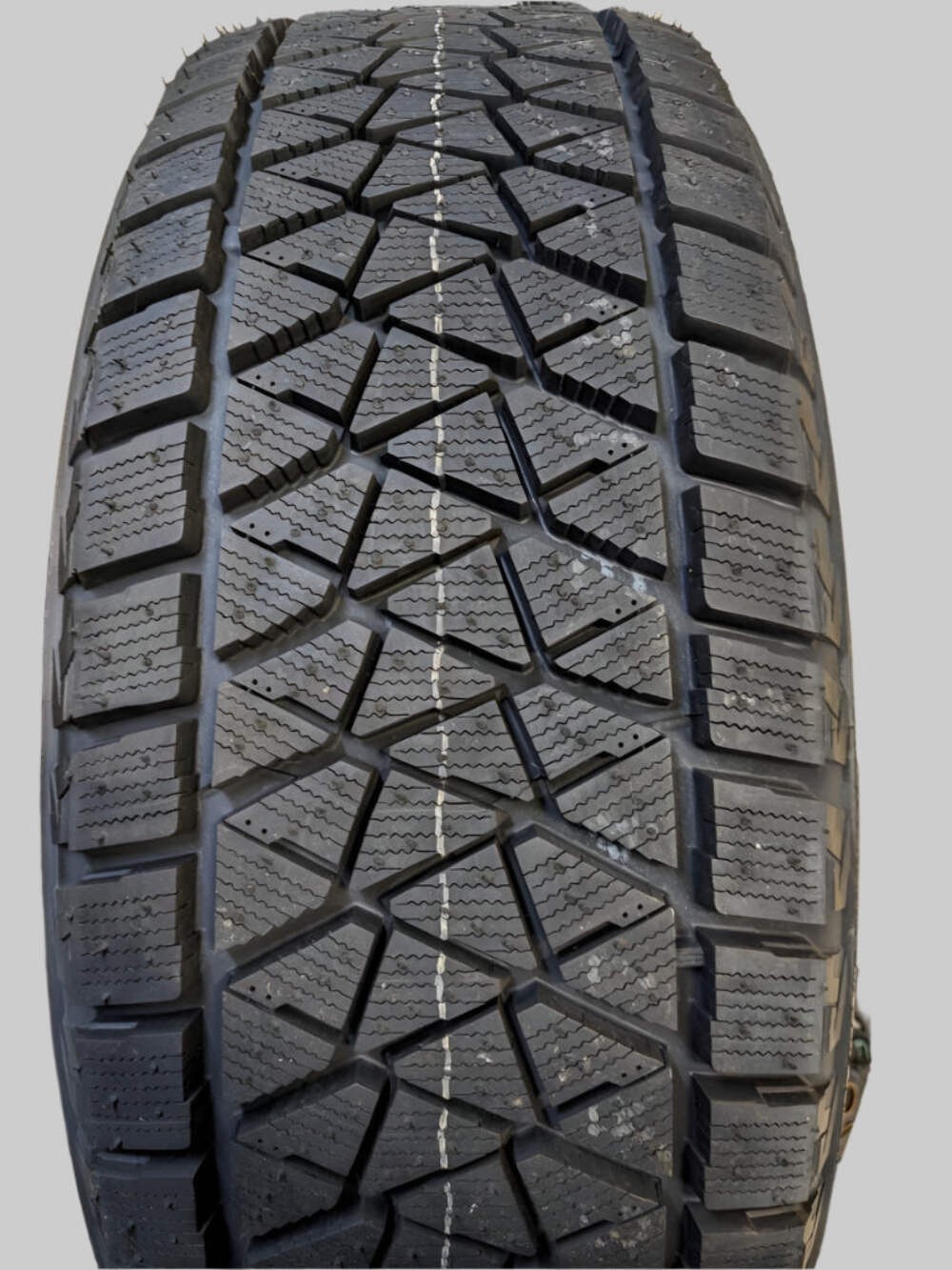 BRIDGESTONE BLIZZAK DM-V2 BSW P 245 60 18 105S SL SNOW WINTER TIRE 016083