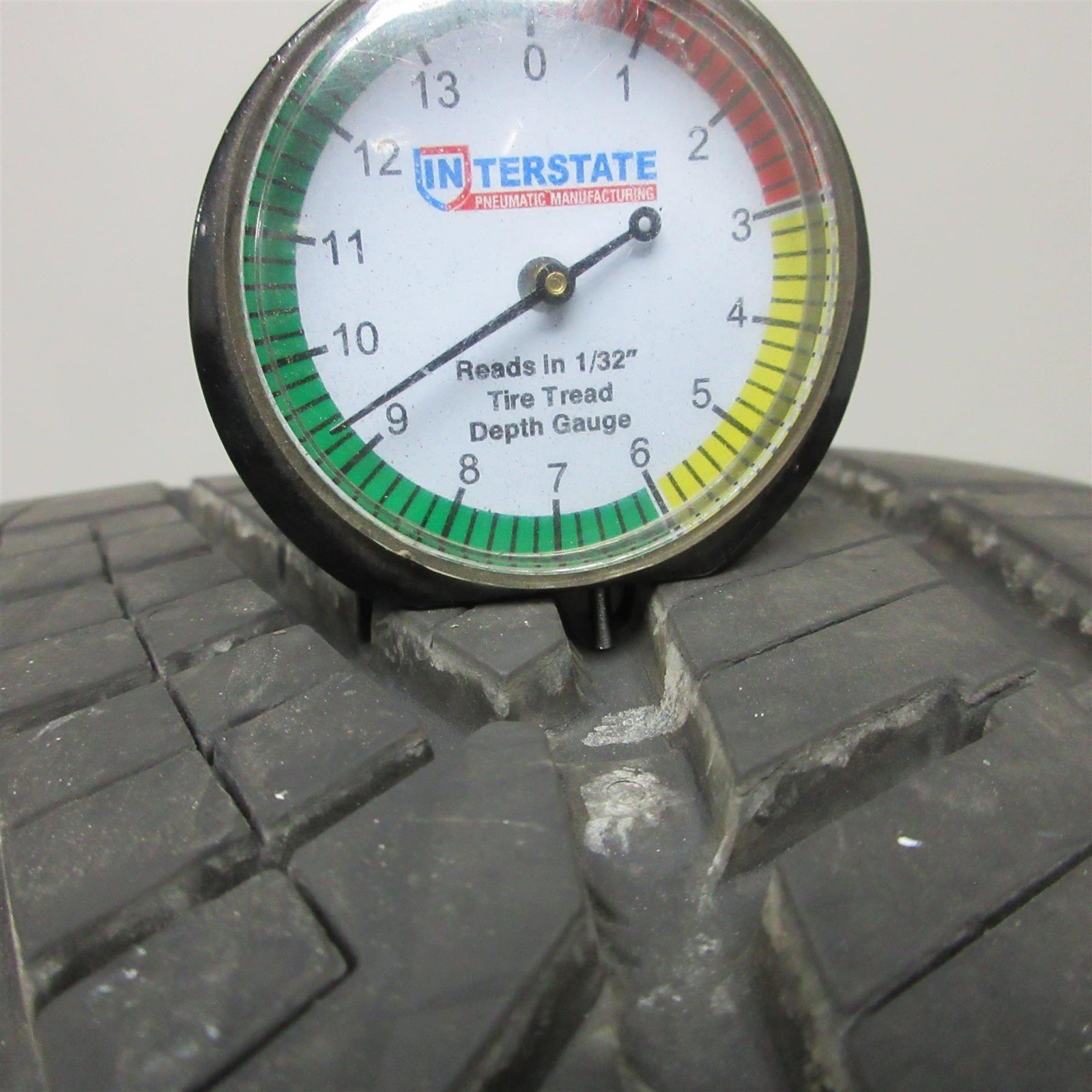 245/45ZR19 Continental ExtremeContact DWS 06 Plus 98Y Used Tire (9/32nd) (QTY 1)