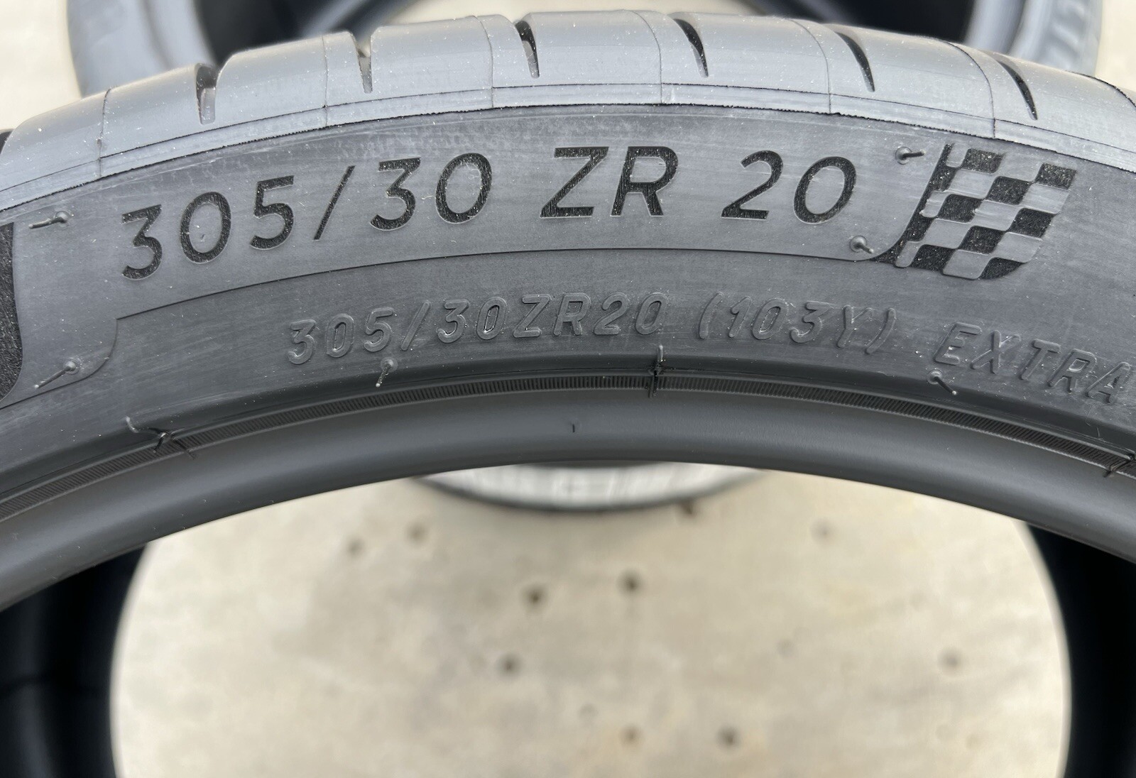 ONE BRAND NEW 305/30ZR20 Michelin Pilot Sport 4S PS4S Tire 3053020