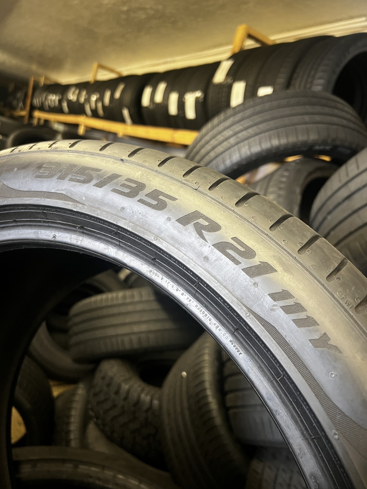 1 Tire Pirelli P Zero PZ4 Run Flat ★ BMW 315/35R21 111Y DOT.1724 6.5/32
