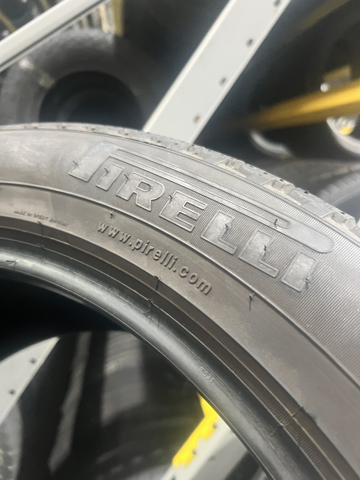 1 Tire Pirelli Scorpion Verde LR 275/45R21 110W DOT.0124 7.75/32