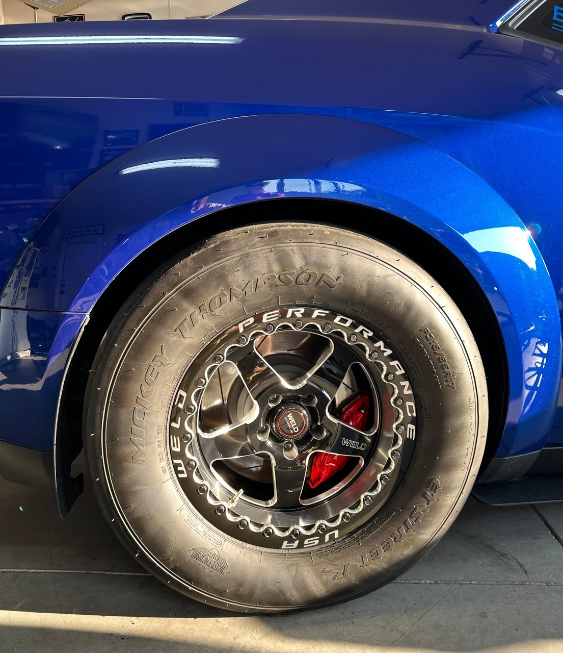 Mickey Thompson ET Drag Slick Tire – 28.0/9.0-15 M5 90000022010