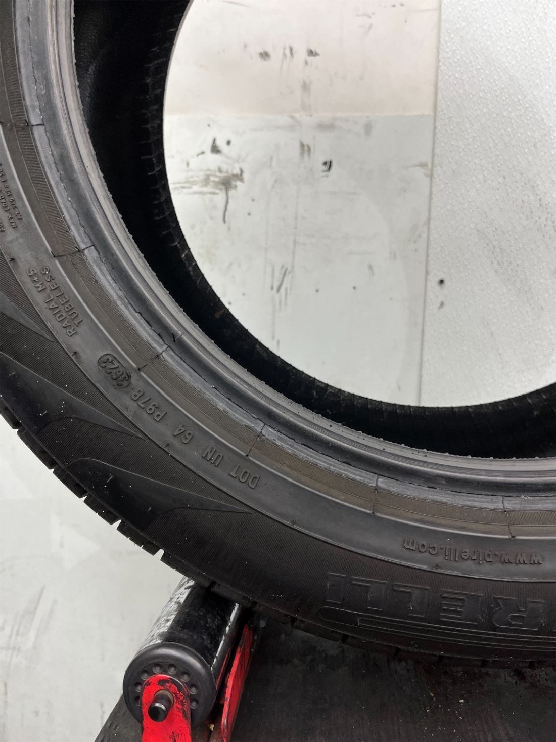 1 Used P255/50R19 Pirelli Scorpion verde all season runflat 107 H – 9/32