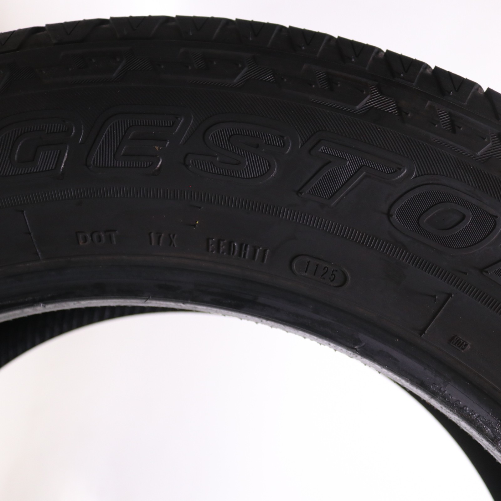 Set of 4 Used 265/60R20 Bridgestone Dueler H/T 685 – 112H – 7-7.5/32