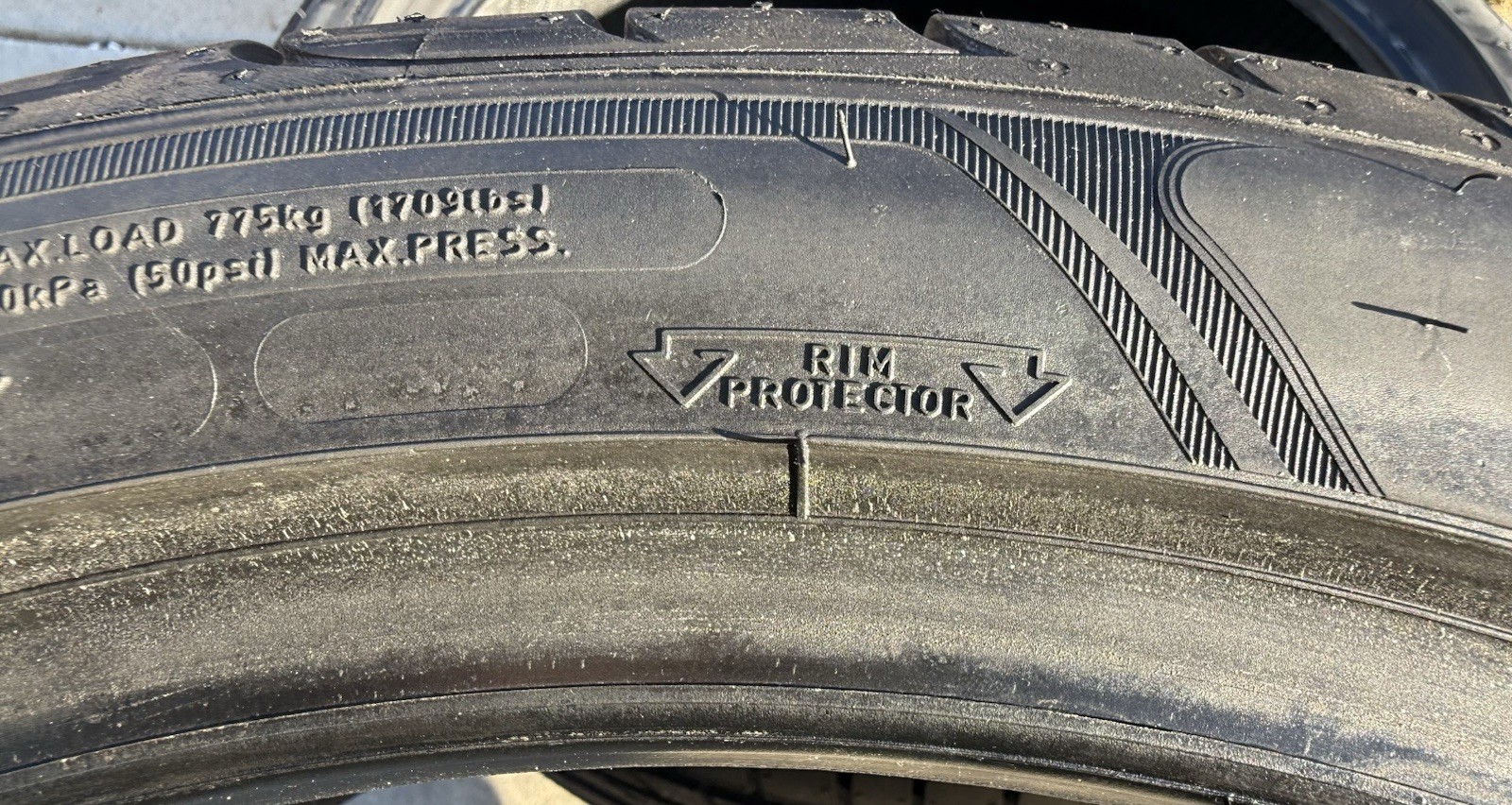 ONE NEW 245/40R20 99Y Goodyear Eagle F1 Asymmetric 2 MOE RunOnFlat ROF Run Flat
