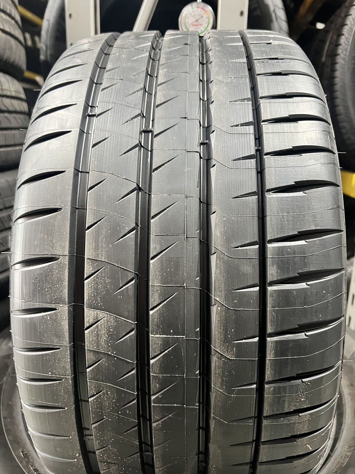 1 New Michelin Pilot Sport 4 S 285/35ZR19 103Y DOT.1626 9.5/32 New