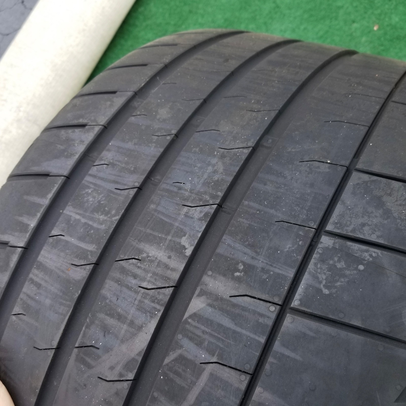 305/30R20 Bridgestone Potenza Sport Tire 305/30ZR-20 305/30ZR20 Lamborghini 100%