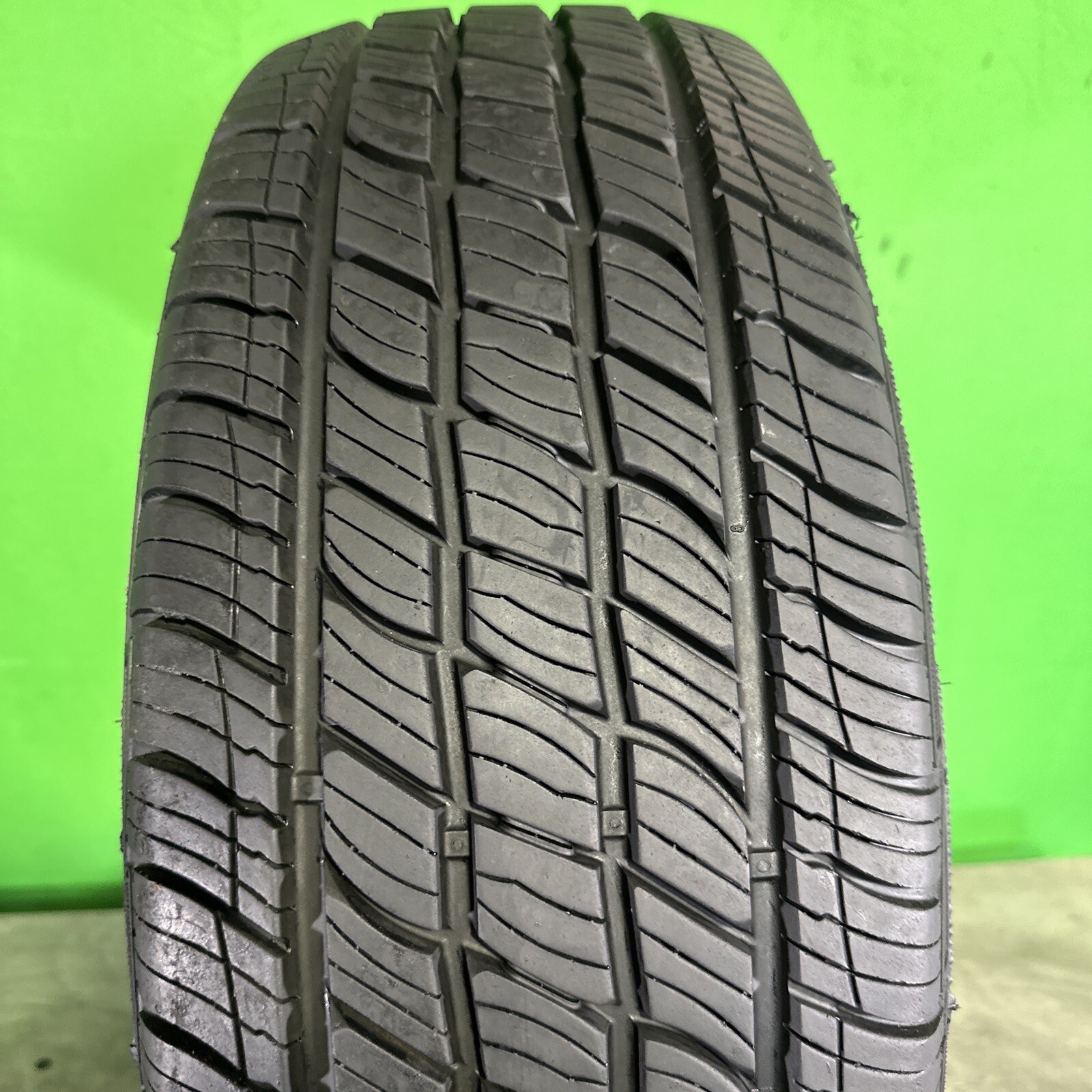 Single,Used-235/60R18 Cooper Adventurer H/T CUV 10710/32 DOT 1321