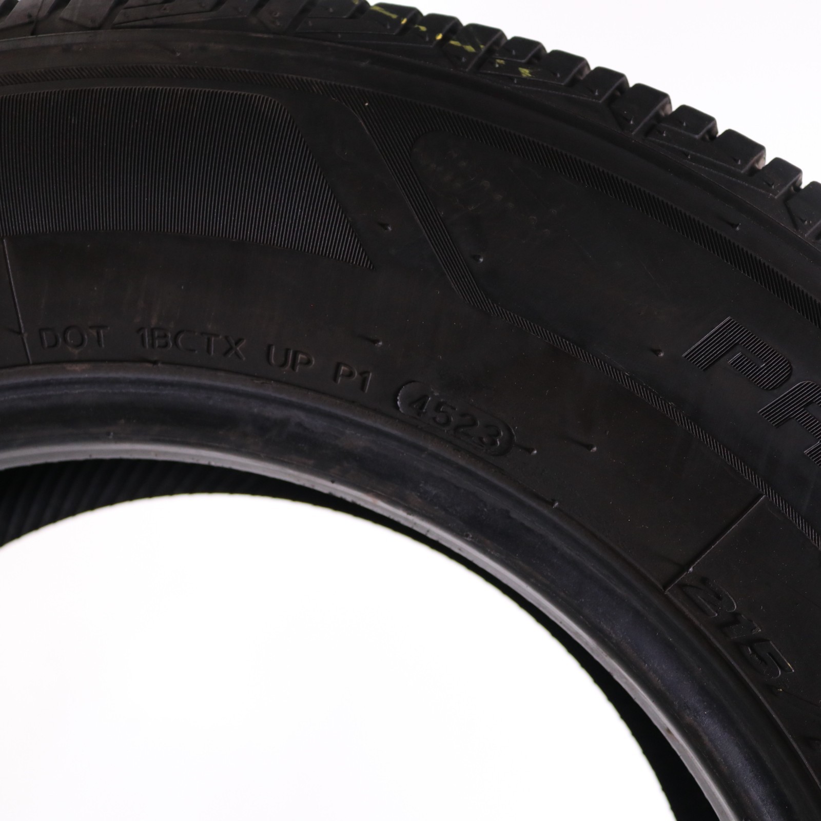 Set of 4 Used 215/70R16 Pathfinder HT – 100T – 8-8.5/32 No Repairs