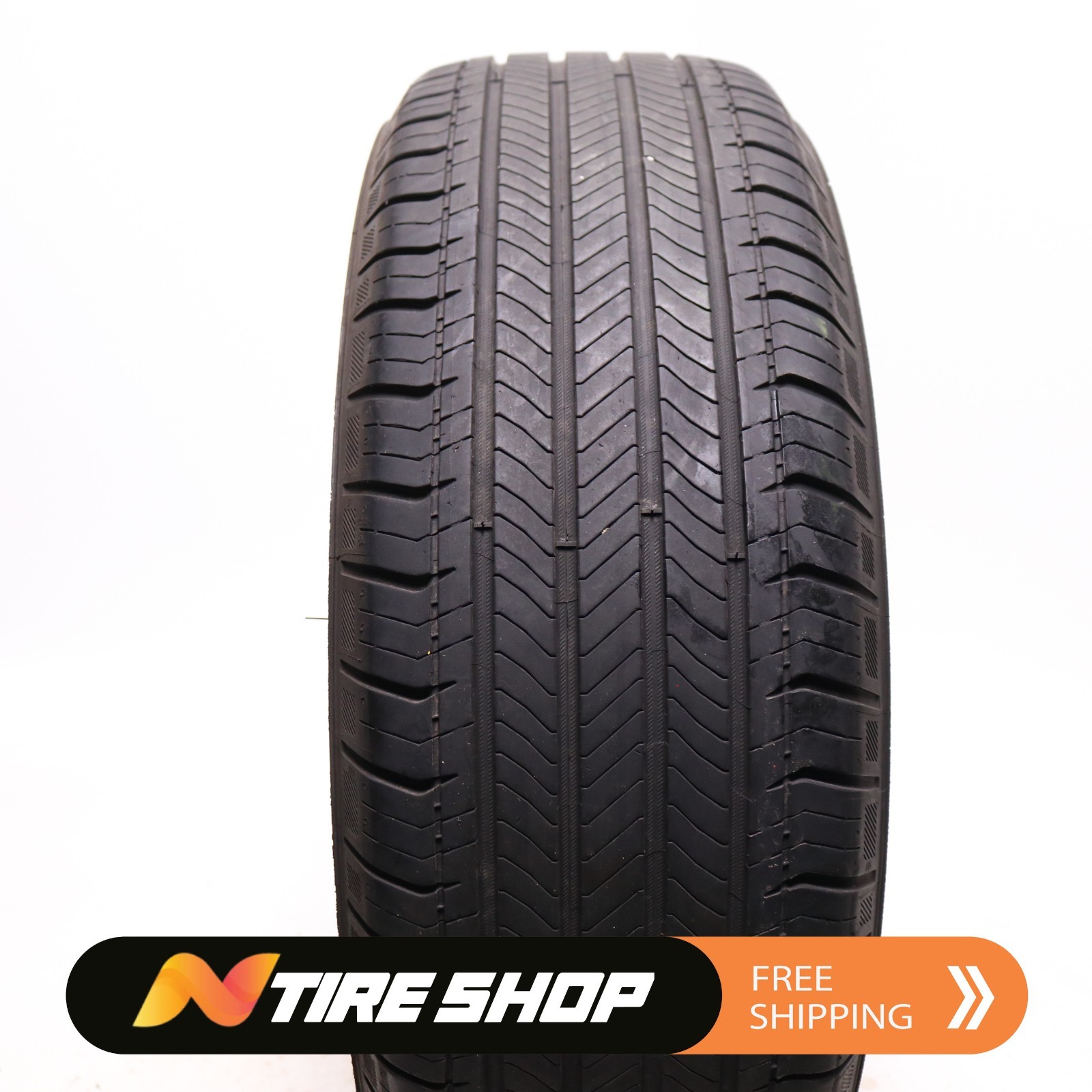 Set of 2 Used 235/65R17 Michelin Primacy A/S – 104H – 6.5/32 No Repairs