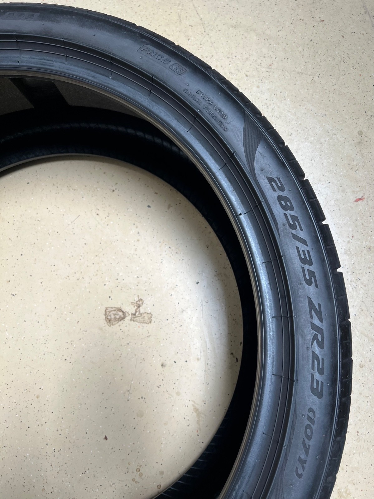 1 – NO REPAIRS 285/35ZR23 XL (107Y) Pirelli P Zero PZ4 PNCS (A8A) – 5005