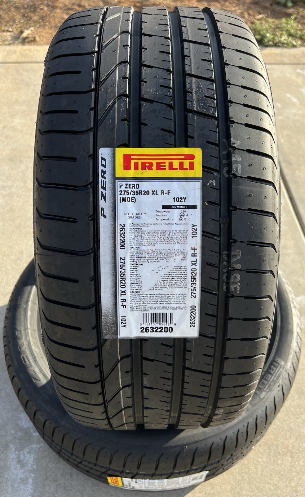 Set of TWO BRAND NEW 275/35R20 102Y Pirelli P Zero MOE Run Flat RFT RF Tires