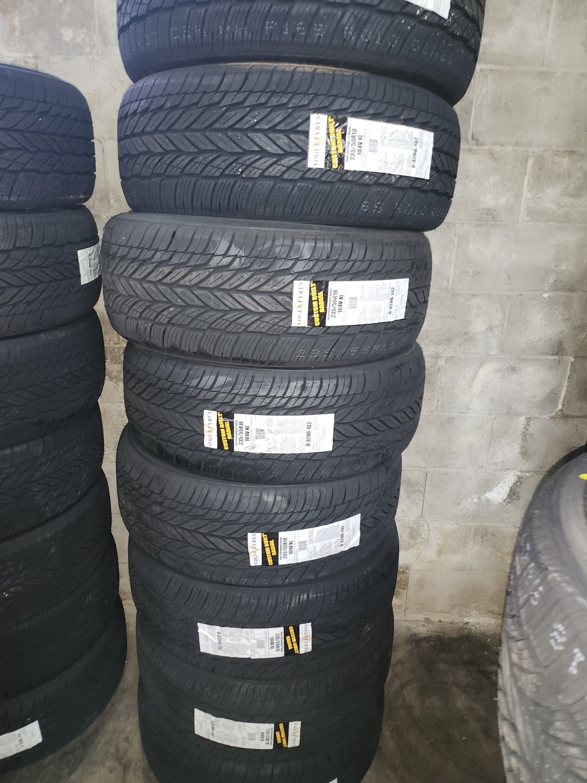 Vogue Custom Built Radial VIII 235/70R15 Tire