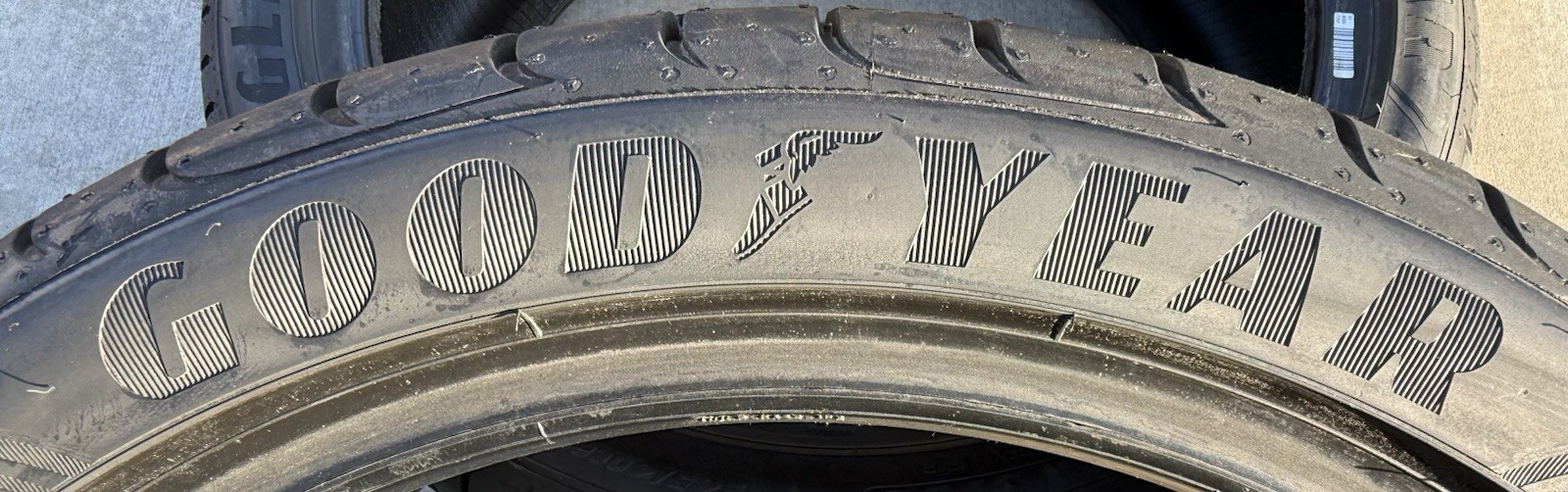 ONE NEW 245/40R20 99Y Goodyear Eagle F1 Asymmetric 2 MOE RunOnFlat ROF Run Flat