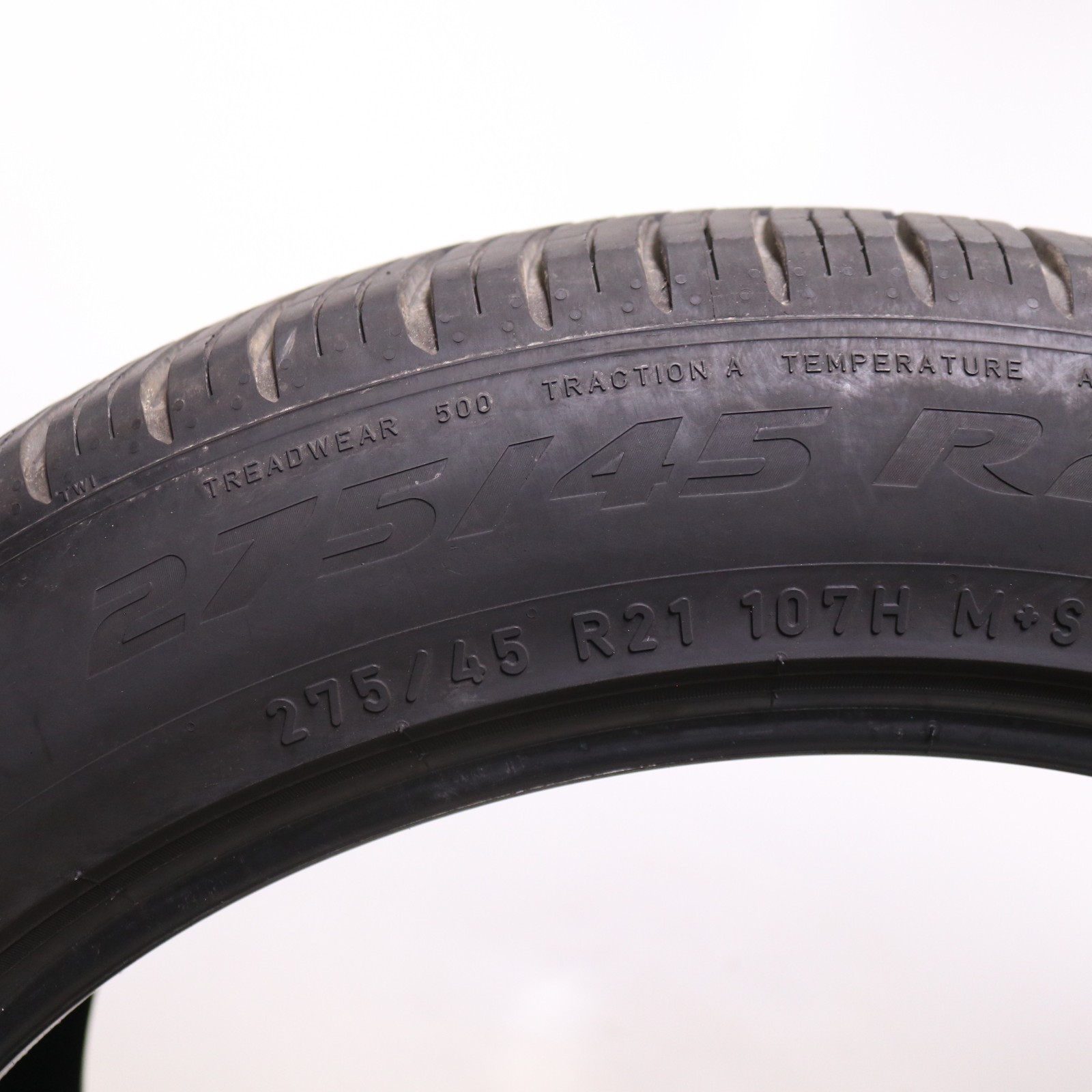 Set of 2 Used 275/45R21 Pirelli Scorpion Zero All Season MO – 107H – 8-8.5/32