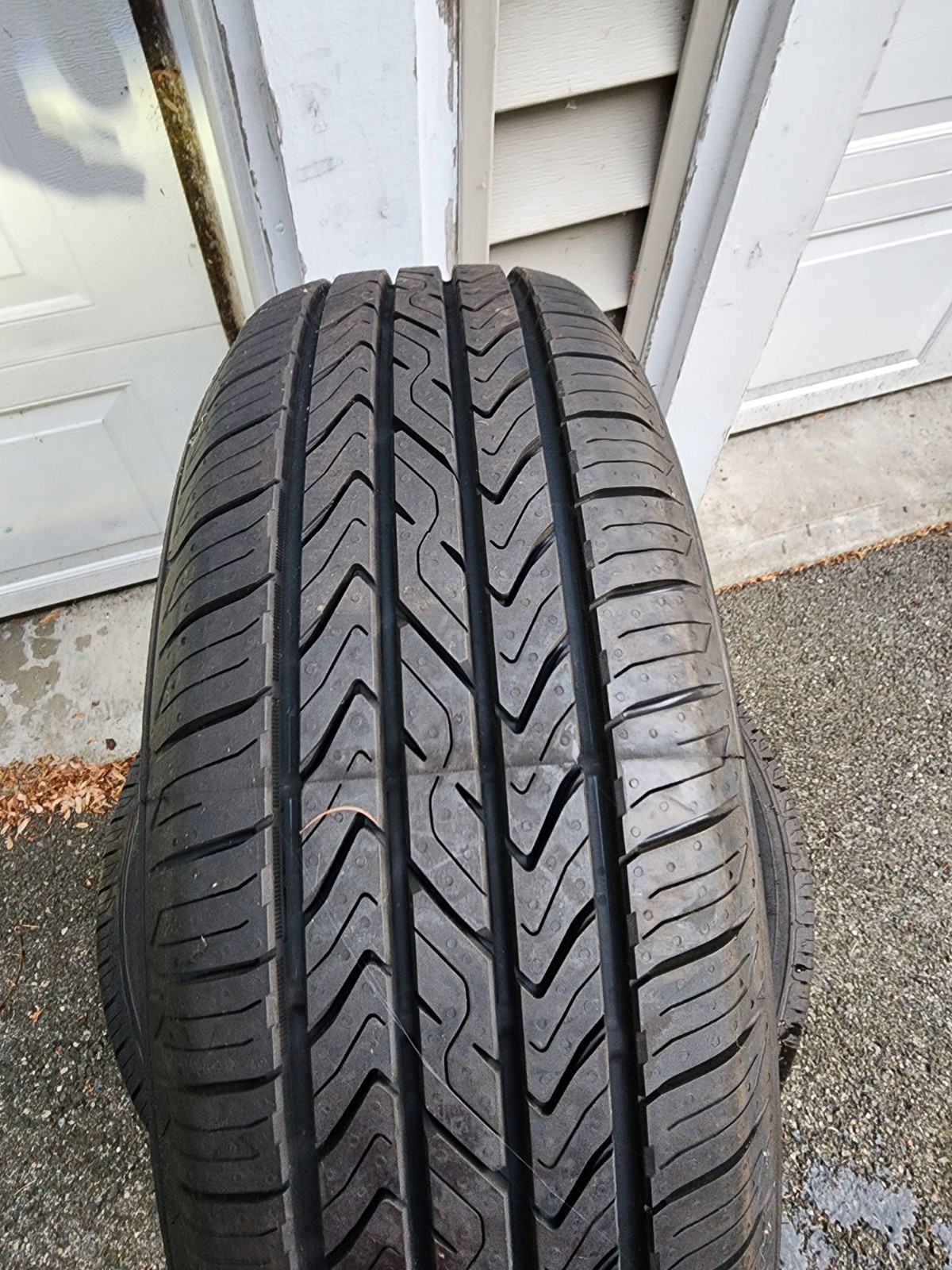 New 195/65R15 Toyo Extensa A/S II 91H