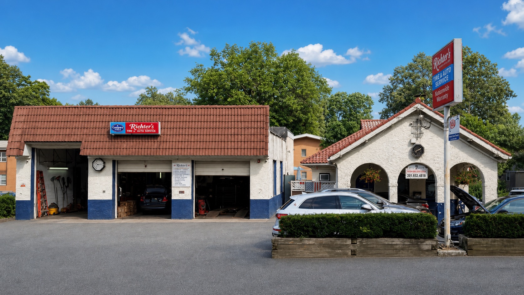 Richter's storefront on South Maple